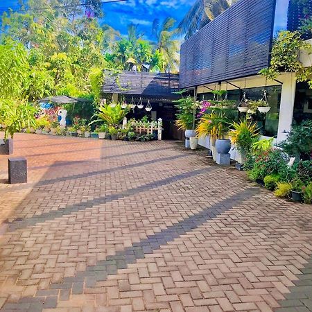Pinidiya Resort Anuradhapura Exteriör bild