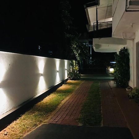 Pinidiya Resort Anuradhapura Exteriör bild