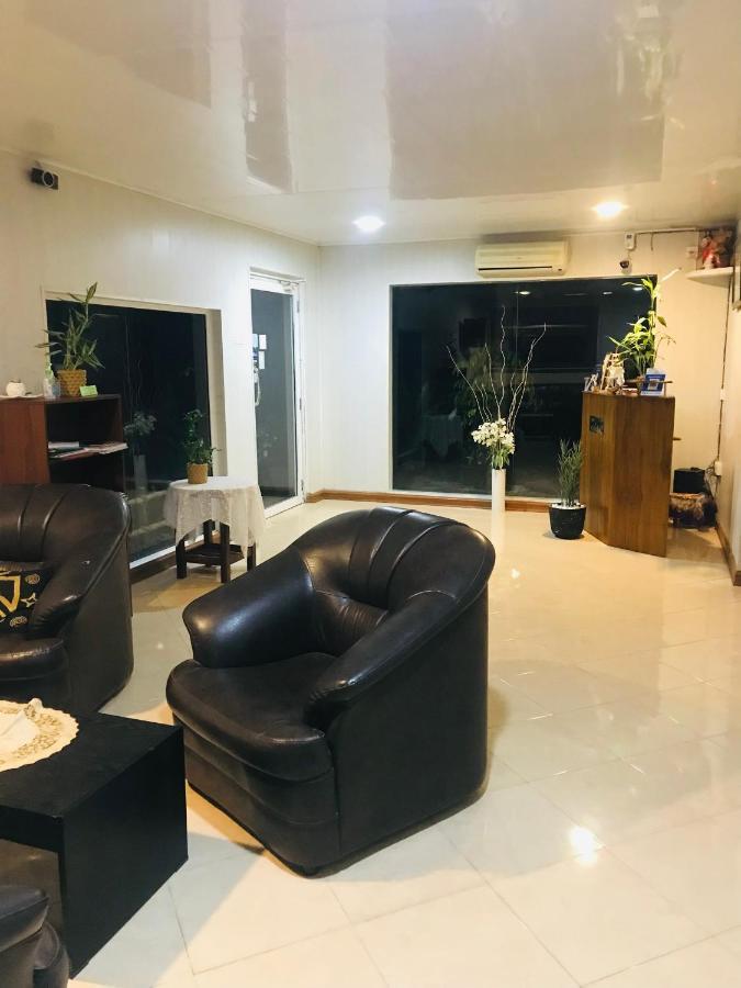 Pinidiya Resort Anuradhapura Exteriör bild