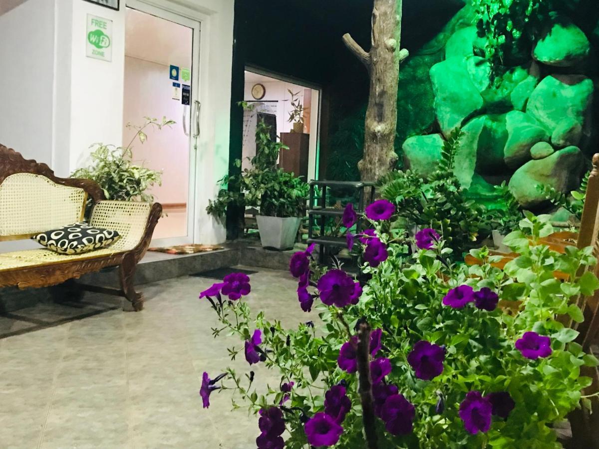 Pinidiya Resort Anuradhapura Exteriör bild