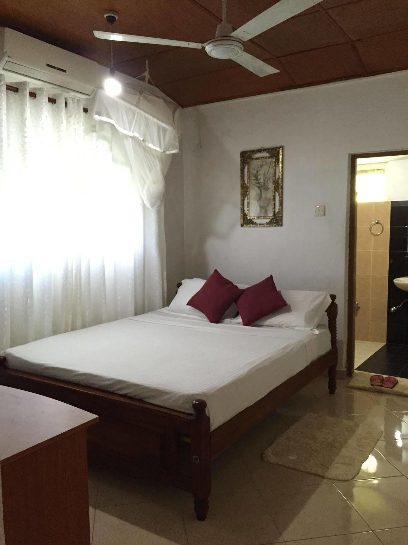 Pinidiya Resort Anuradhapura Exteriör bild