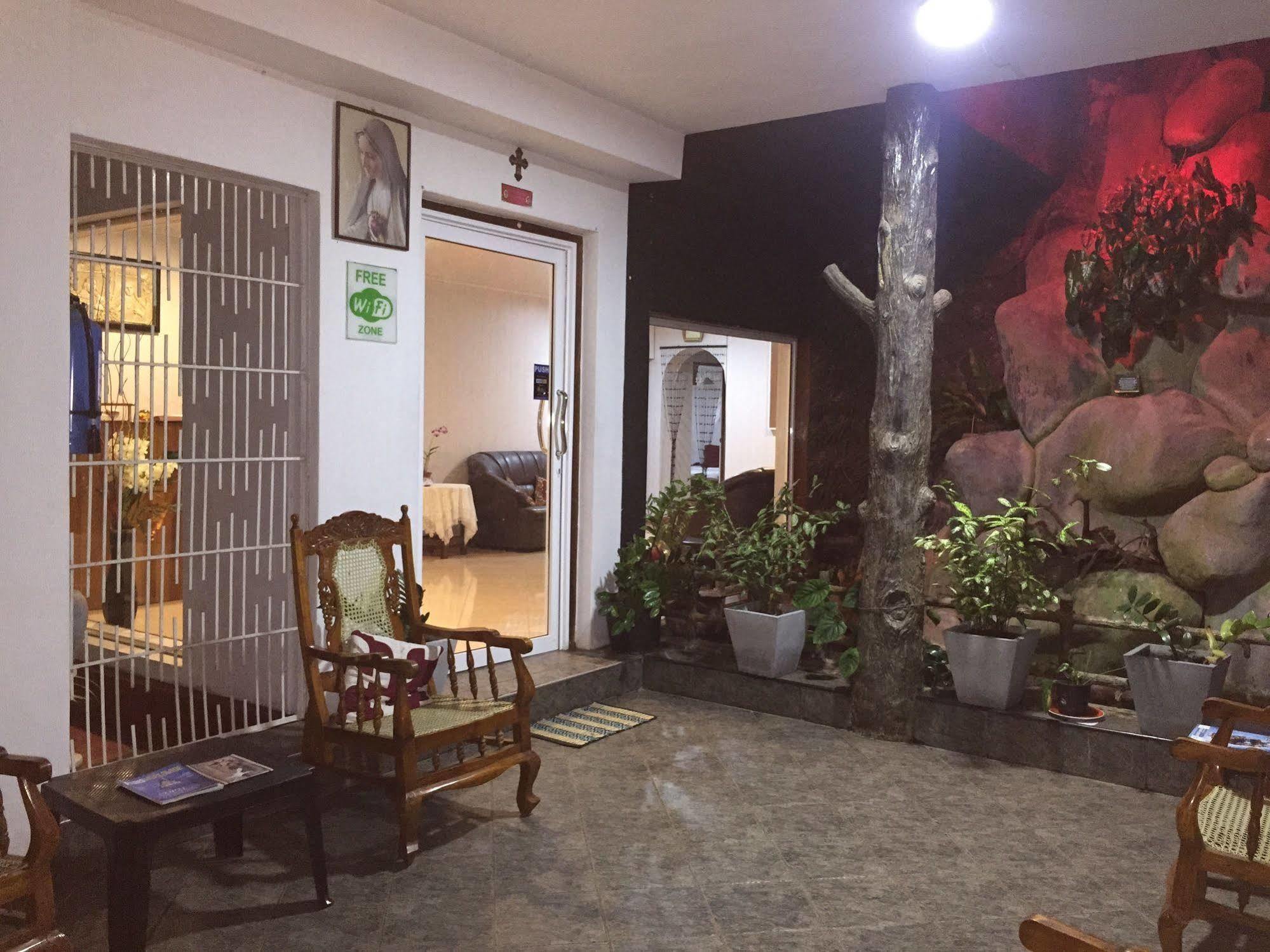 Pinidiya Resort Anuradhapura Exteriör bild